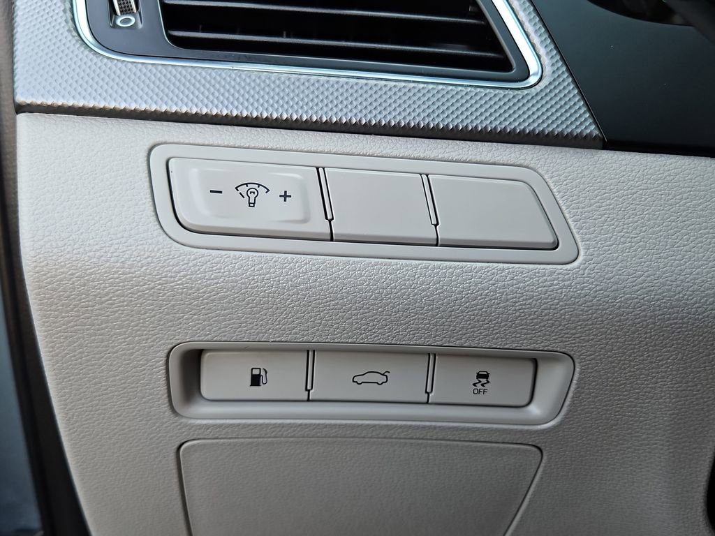 Used 2016 Hyundai Sonata SE image 21