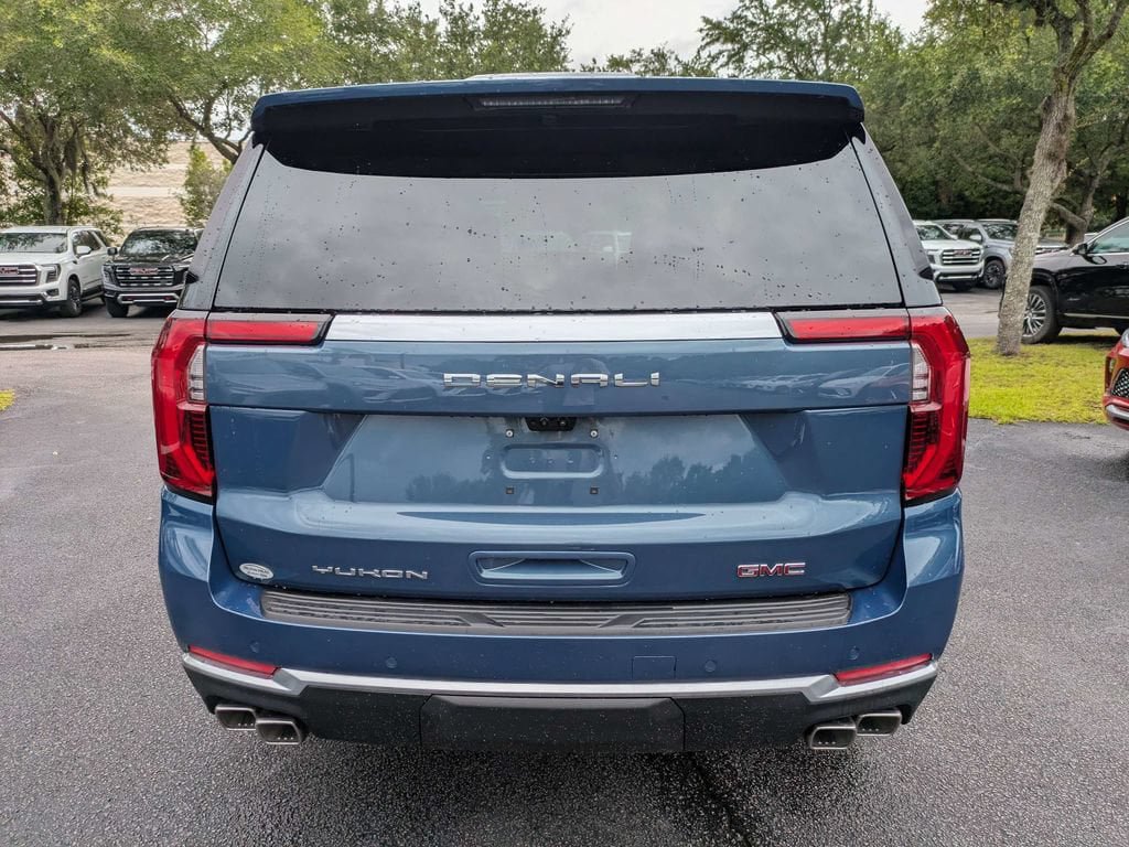 New 2026 GMC Yukon Denali w/ Denali Reserve Package AWD/4WD image 5