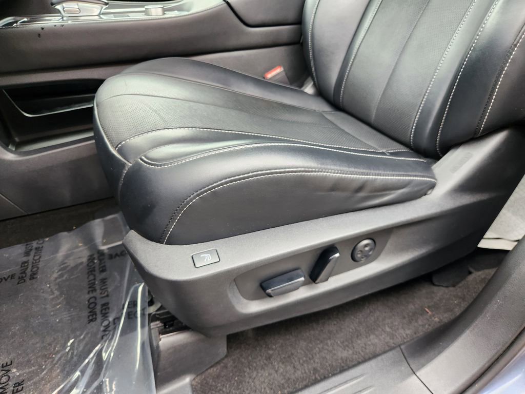 Used 2023 INFINITI QX60 Sensory w/ Vision Package image 18