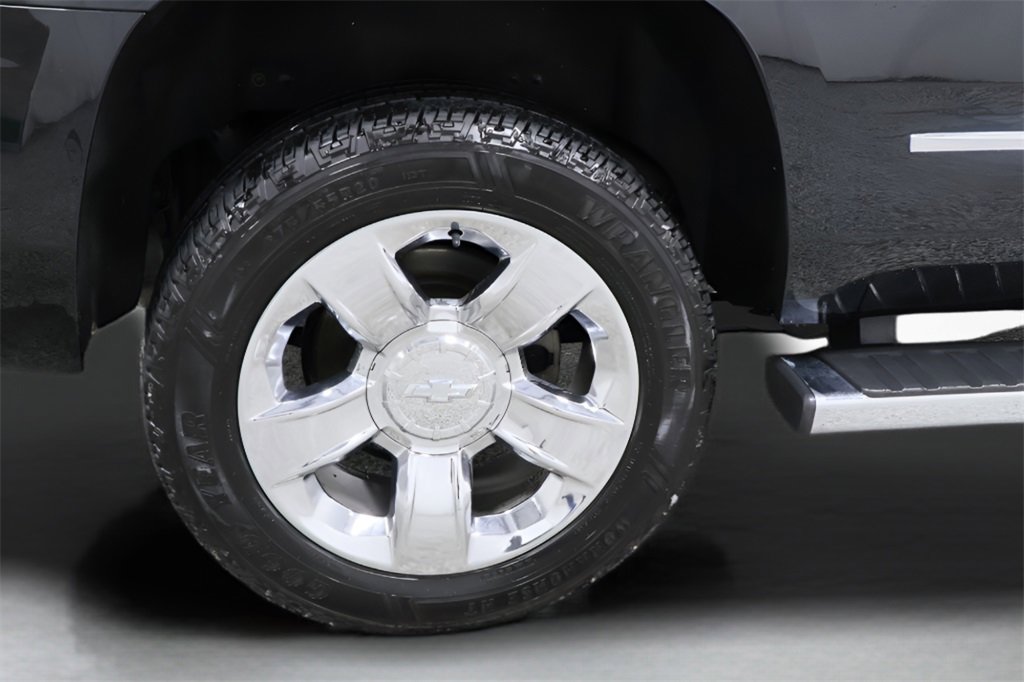Used 2017 Chevrolet Tahoe LT w/ LT Signature Package image 37