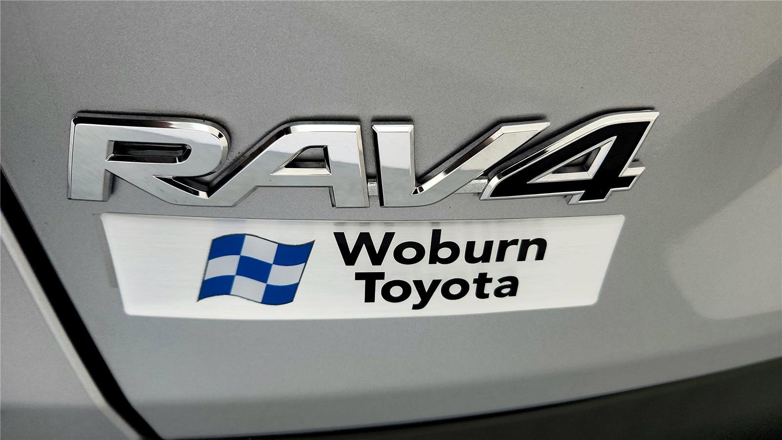 Used 2023 Toyota RAV4 XLE w/ Convenience Package image 13