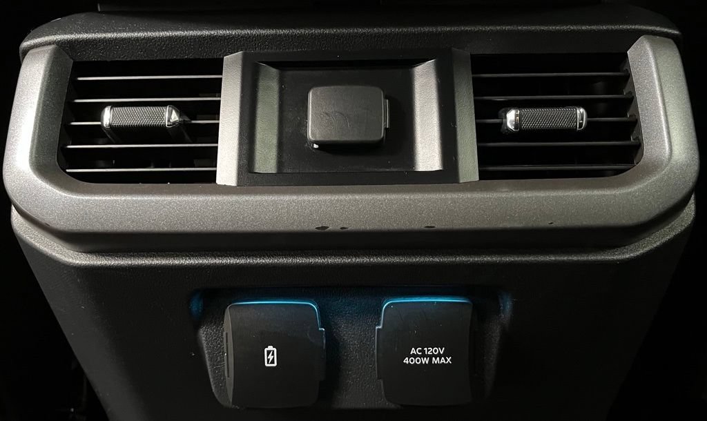 Used 2023 Ford F150 Lariat AWD/4WD image 48
