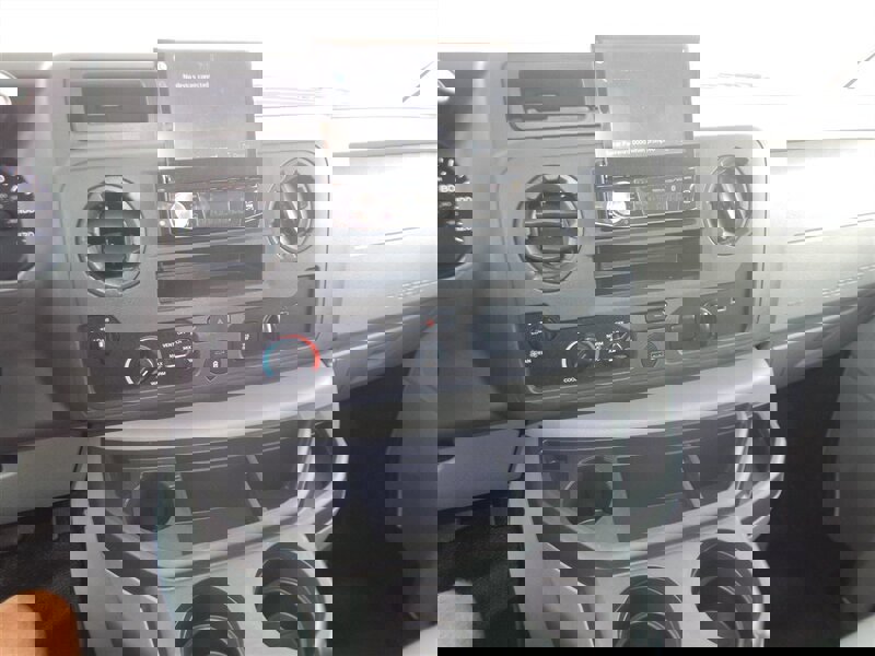 Used 2022 Ford E-450 and Econoline 450 Super Duty w/ Motorhome Prep Package image 24