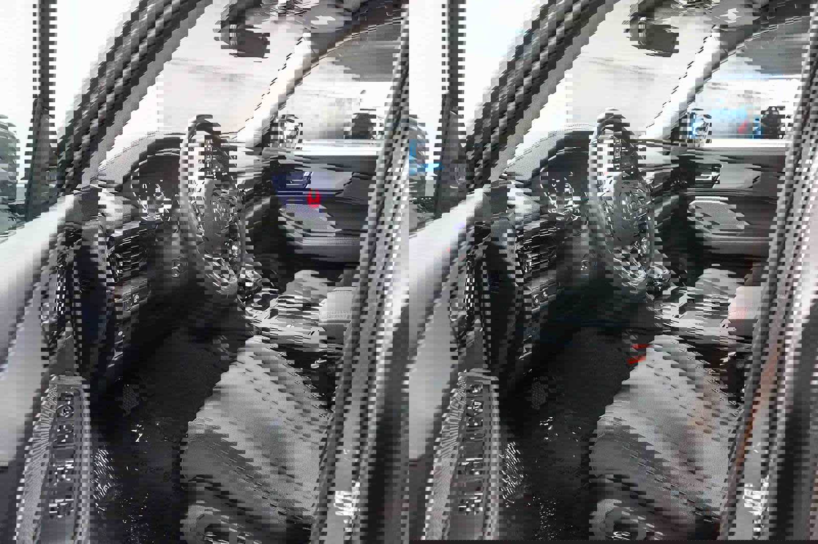 Used 2025 Acura MDX SH-AWD image 17