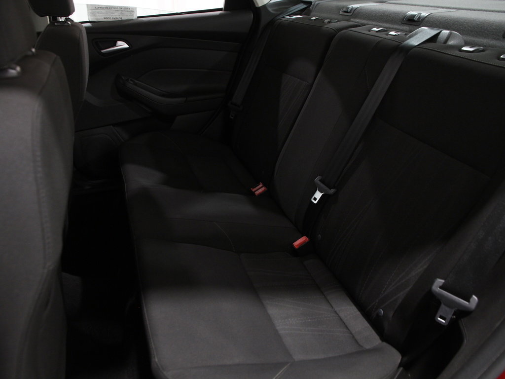 Used 2016 Ford Focus SE image 16