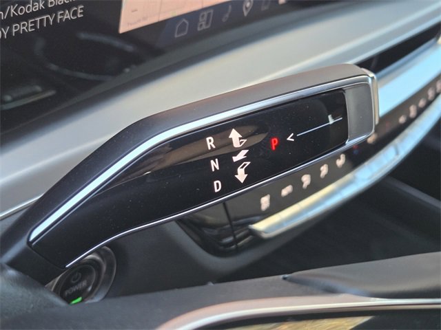 New 2025 Cadillac Lyriq Luxury image 12