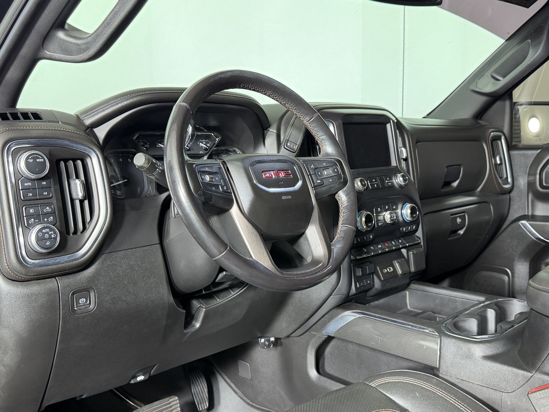 Used 2020 GMC Sierra 1500 AT4 AWD/4WD image 3