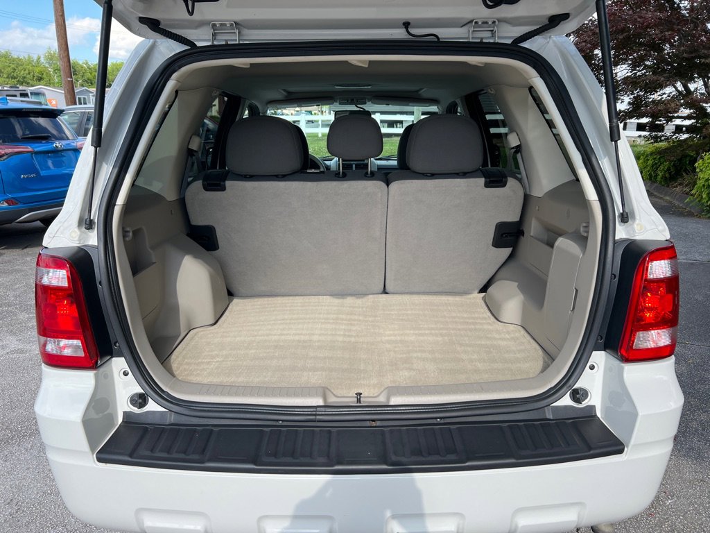 Used 2010 Ford Escape XLT FWD image 9