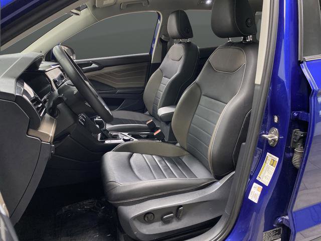 Used 2024 Volkswagen Taos SEL image 4