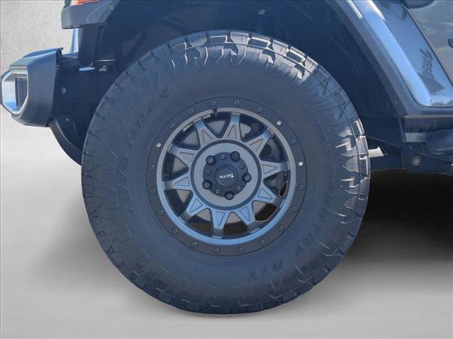 Used 2020 Jeep Gladiator Sport AWD/4WD image 23