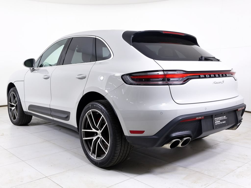 Certified 2023 Porsche Macan S w/ Premium Package AWD/4WD image 3