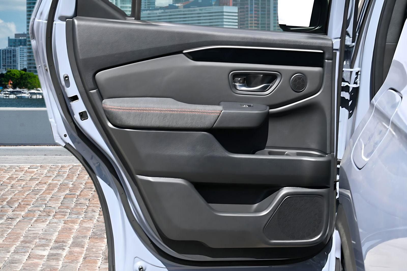 New 2026 Honda Pilot Sport image 12