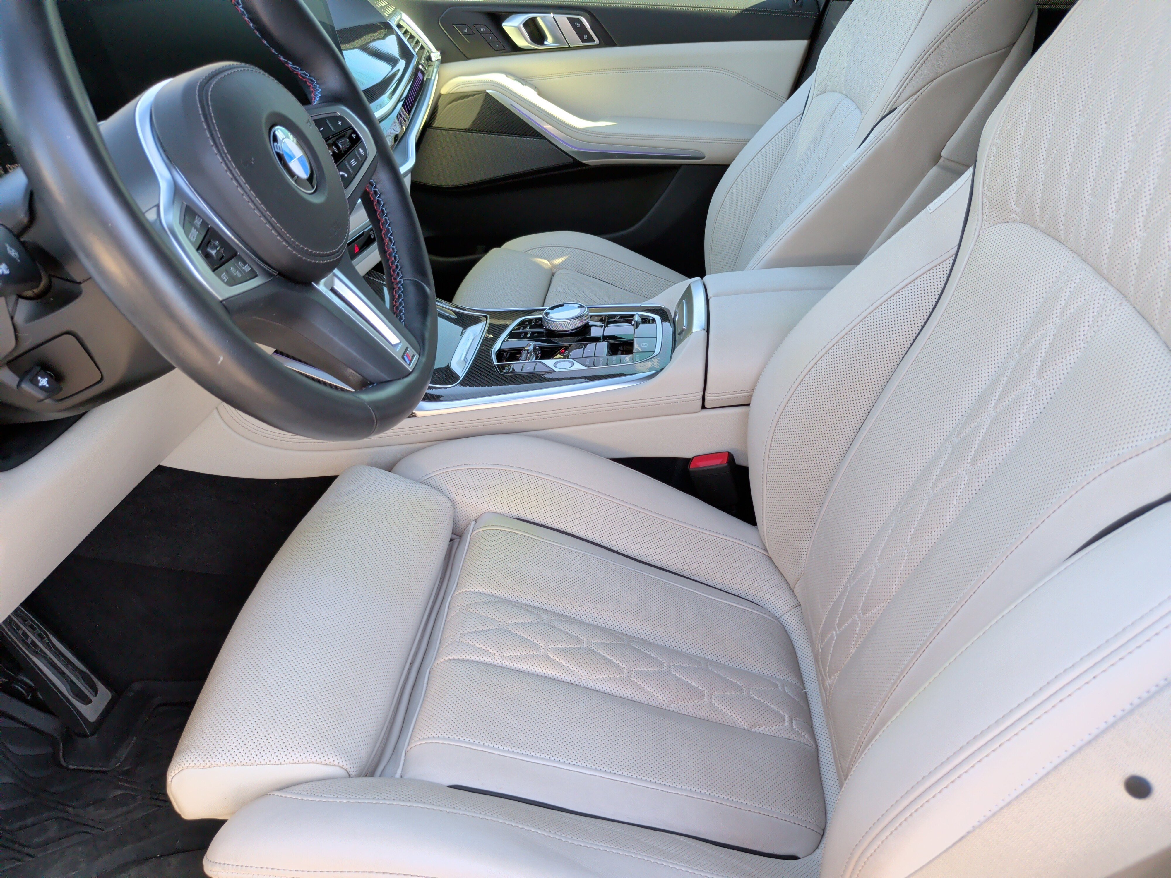 Certified 2024 BMW X7 M60i w/ Executive Package image 27