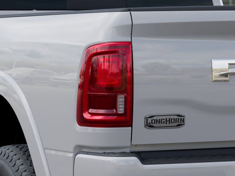 New 2026 RAM 2500 Limited AWD/4WD image 9