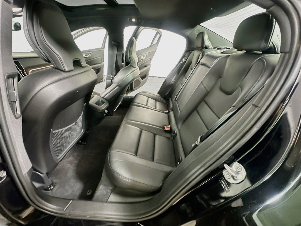 Used 2023 Volvo S60 B5 Plus FWD image 16