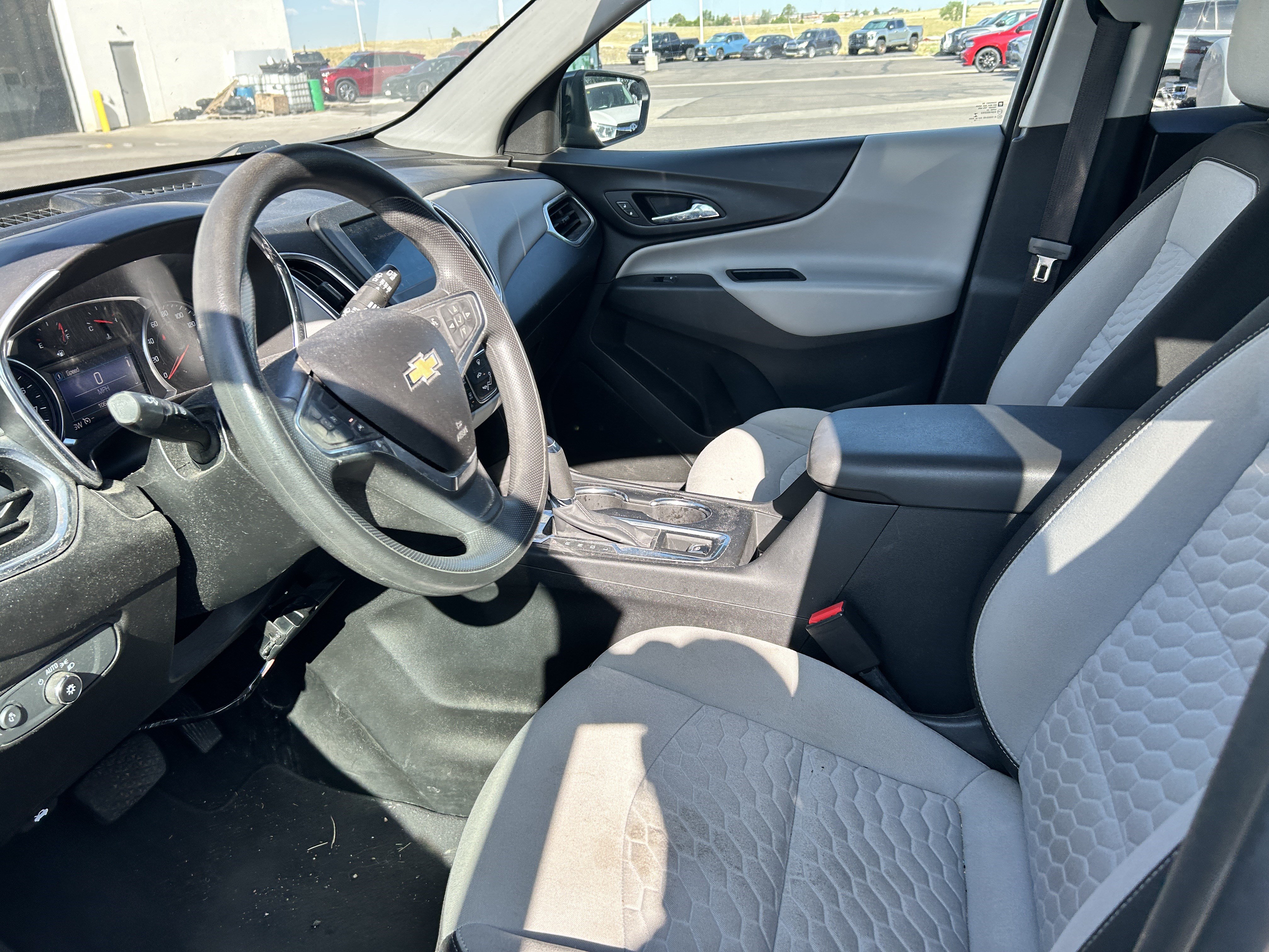 Used 2020 Chevrolet Equinox LT AWD/4WD image 2