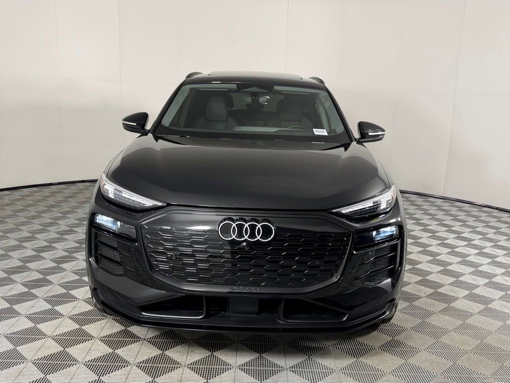 Used 2025 Audi Q6 e-tron Premium Plus w/ Premium Plus AWD/4WD image 7