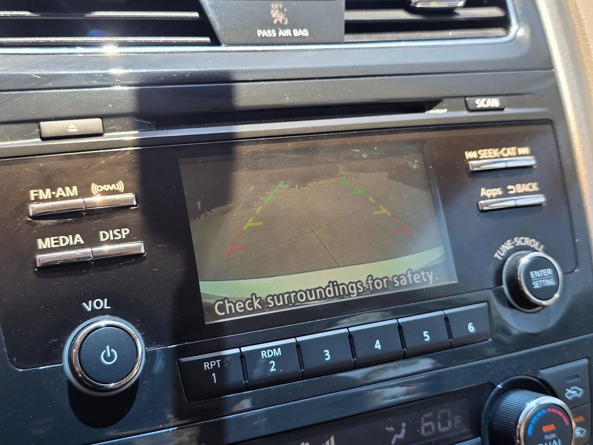 Used 2015 Nissan Altima 2.5 SV FWD image 35