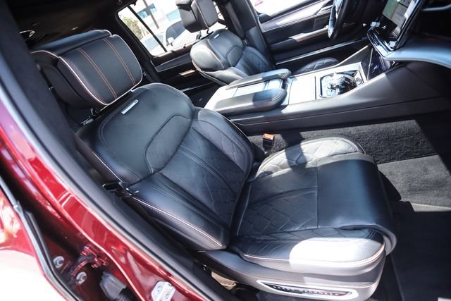Used 2022 Jeep Grand Wagoneer Series III w/ Flexible Seating Group AWD/4WD image 81