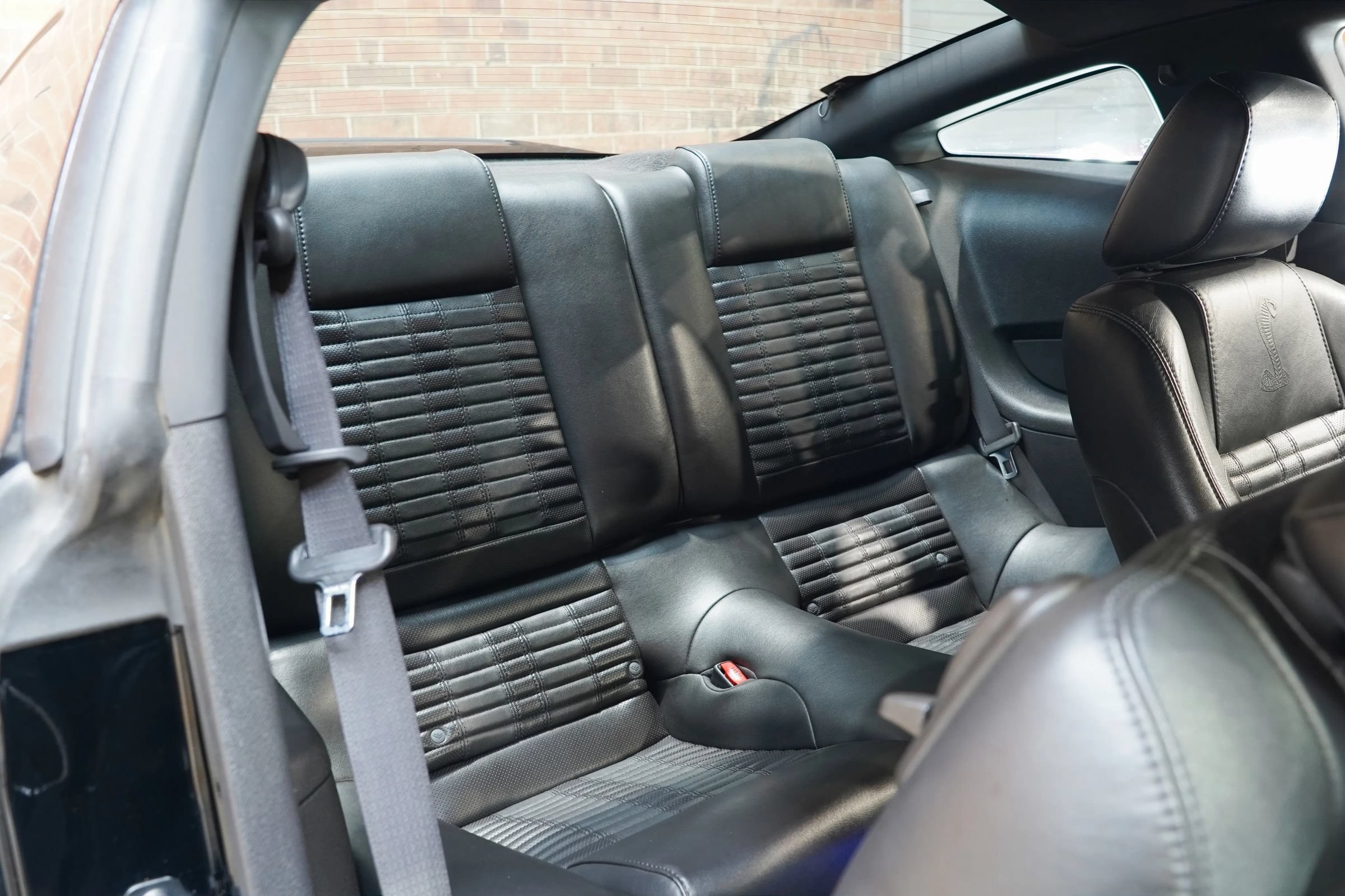 Used 2010 Ford Mustang Shelby GT500 RWD image 52