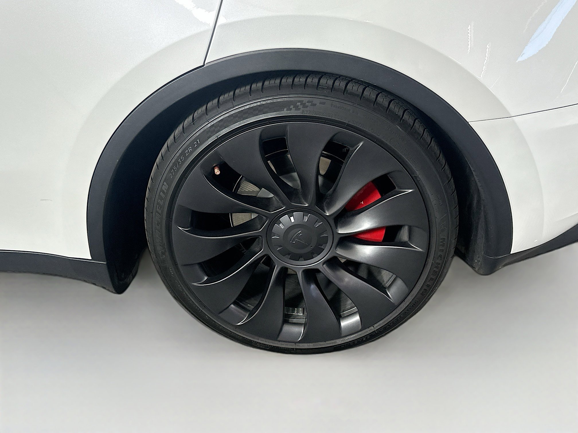 Used 2023 Tesla Model Y Performance AWD/4WD image 11