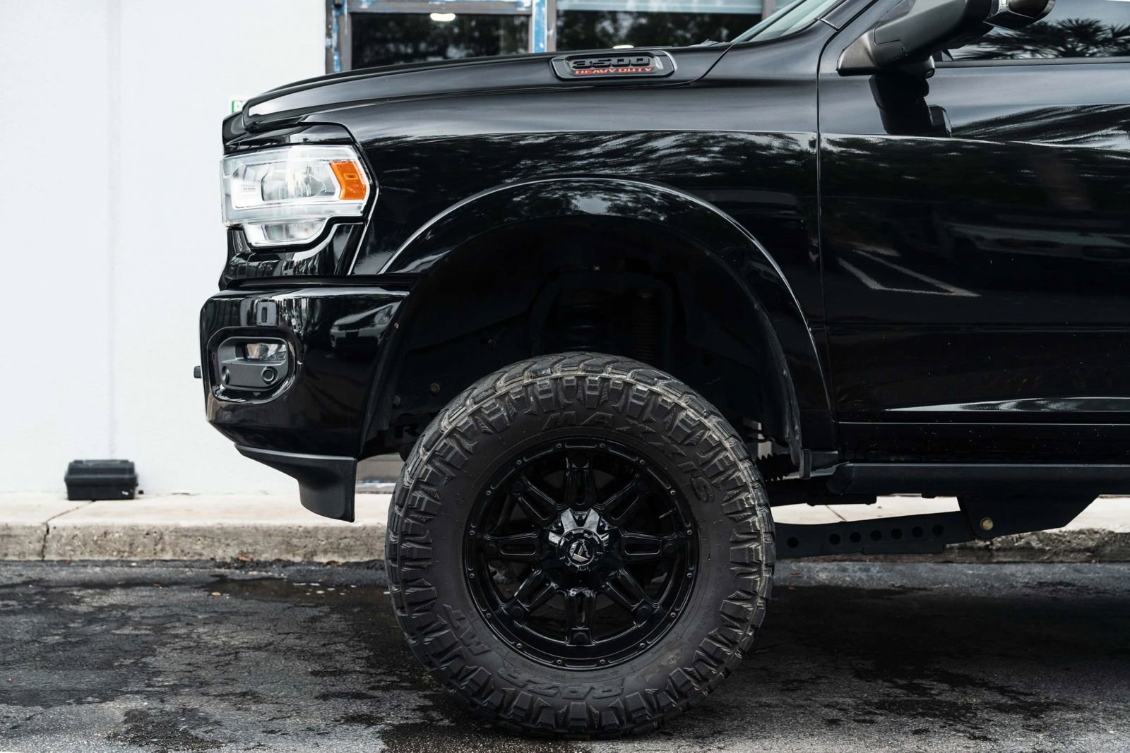 Used 2019 RAM 3500 Laramie AWD/4WD image 6