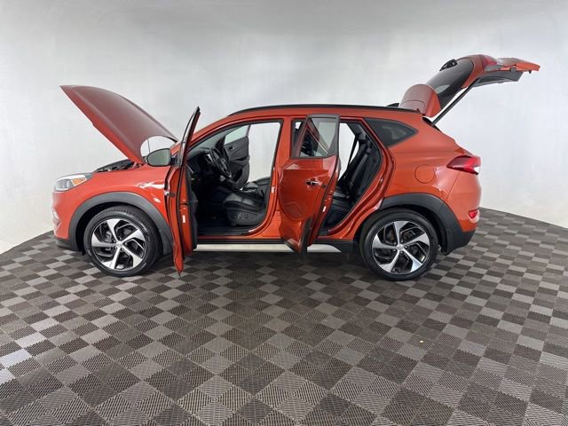 Used 2017 Hyundai Tucson Limited w/ Limited Ultimate Package 03 AWD/4WD image 11
