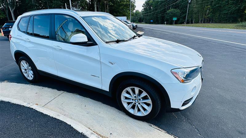 Used 2017 BMW X3 sDrive28i image 9