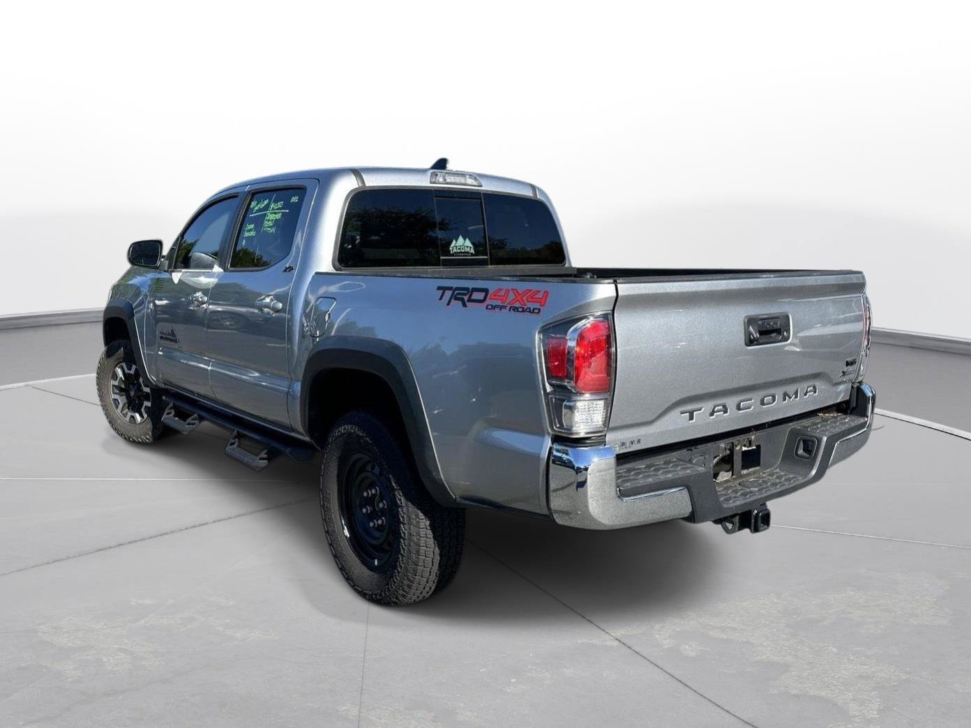 Certified 2023 Toyota Tacoma TRD Off-Road AWD/4WD image 8