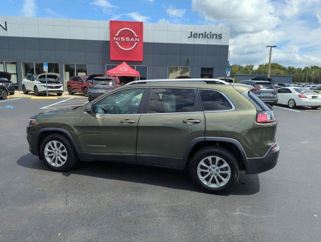 Used 2019 Jeep Cherokee Latitude w/ Popular Appearance Group FWD image 10