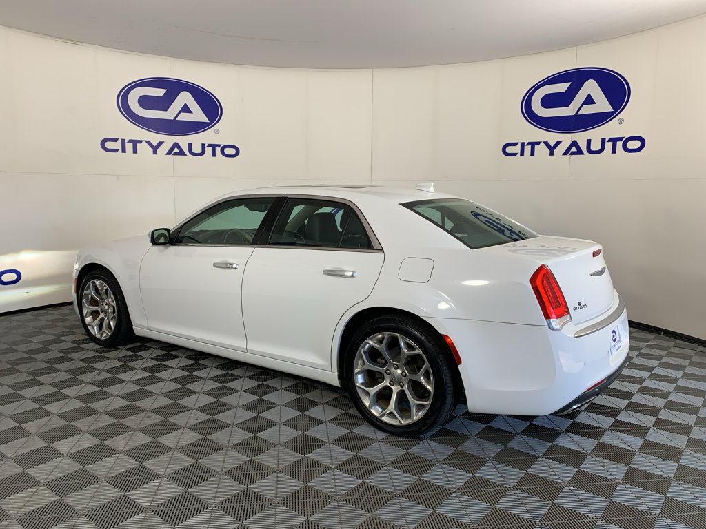 Used 2018 Chrysler 300 C w/ Sun, Sound & Nav Package RWD image 4