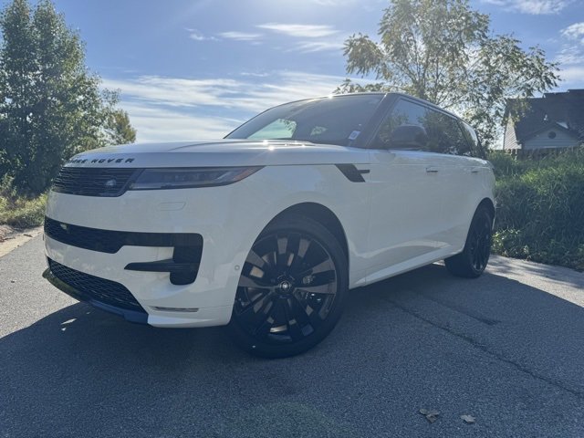 New 2025 Land Rover Range Rover Sport Dynamic SE image 1