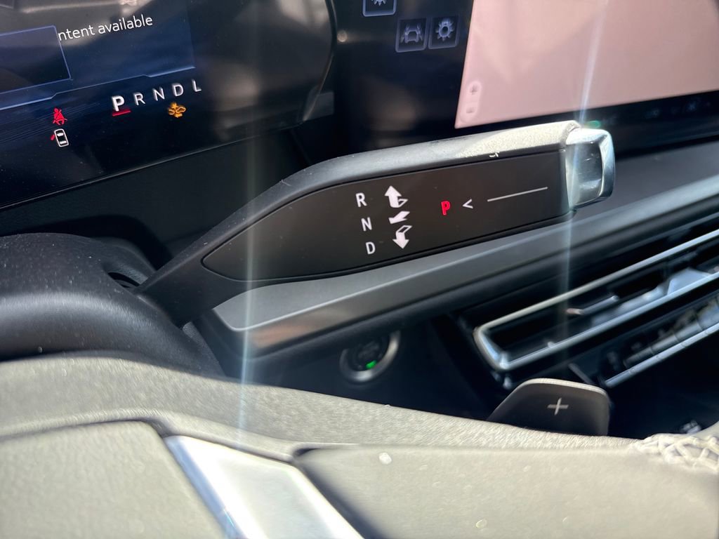 New 2025 Chevrolet Traverse LT w/ Enhanced Driving Package image 23