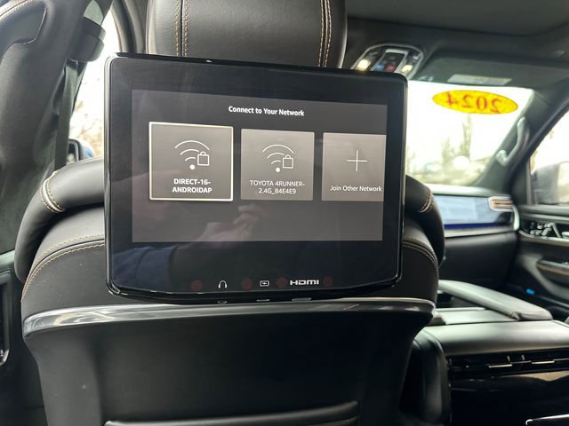 Used 2024 Jeep Grand Wagoneer Series III w/ Rear Seat Video Group 1 image 24