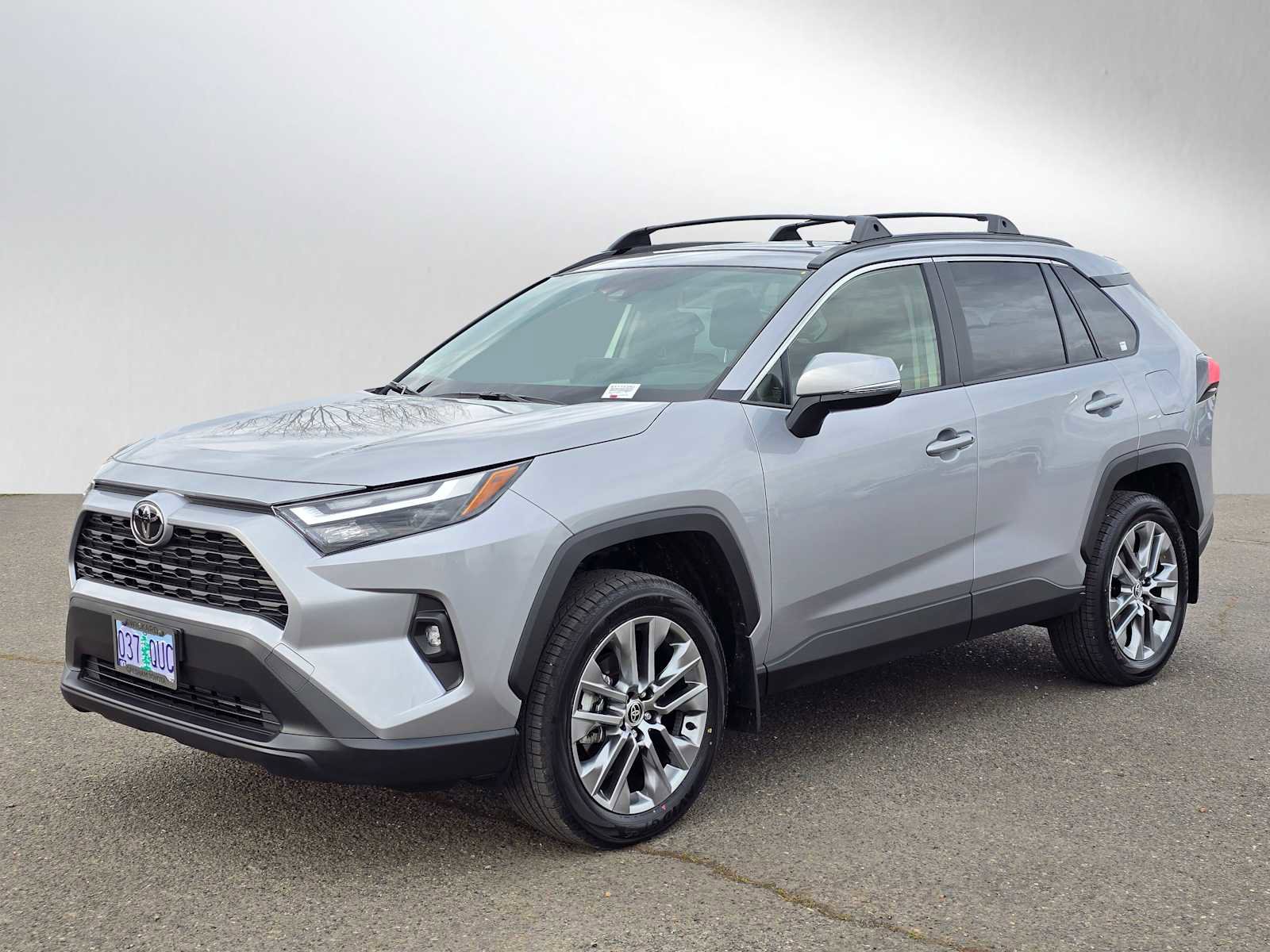 Certified 2025 Toyota RAV4 XLE Premium image 8