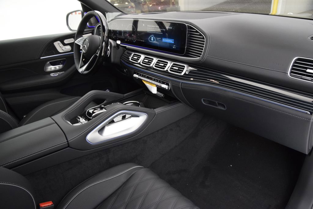 New 2026 Mercedes-Benz Maybach GLS 600 4MATIC image 12