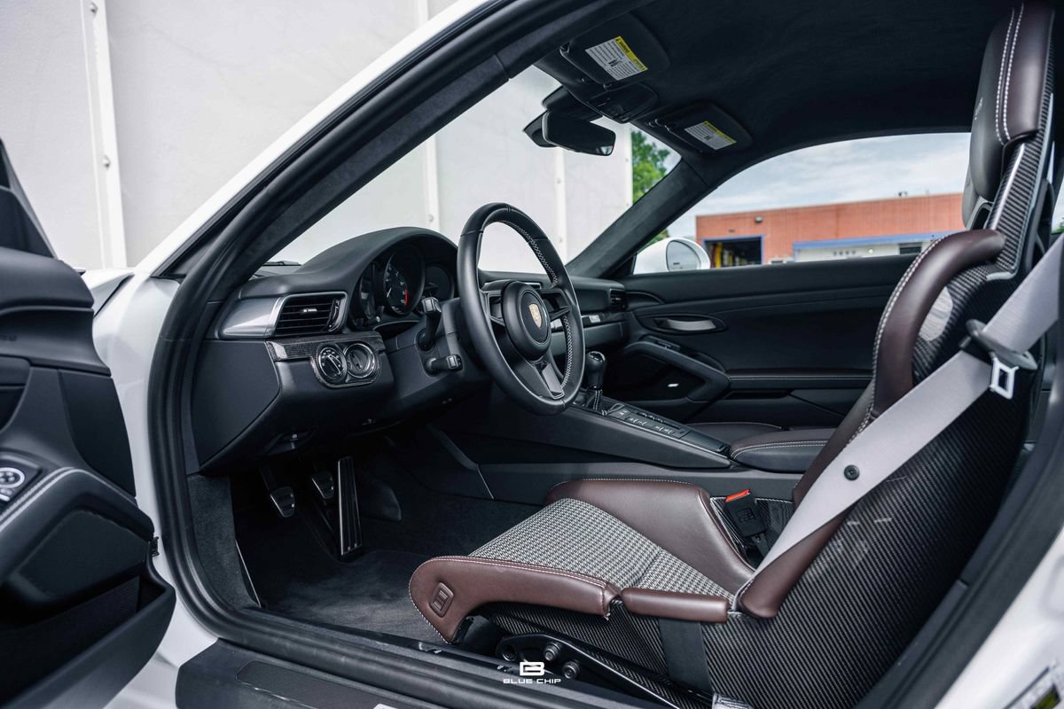 Used 2016 Porsche 911 R RWD image 40