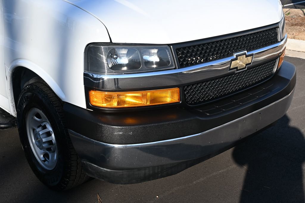 Used 2020 Chevrolet Express 2500 w/ Driver Convenience Package image 30