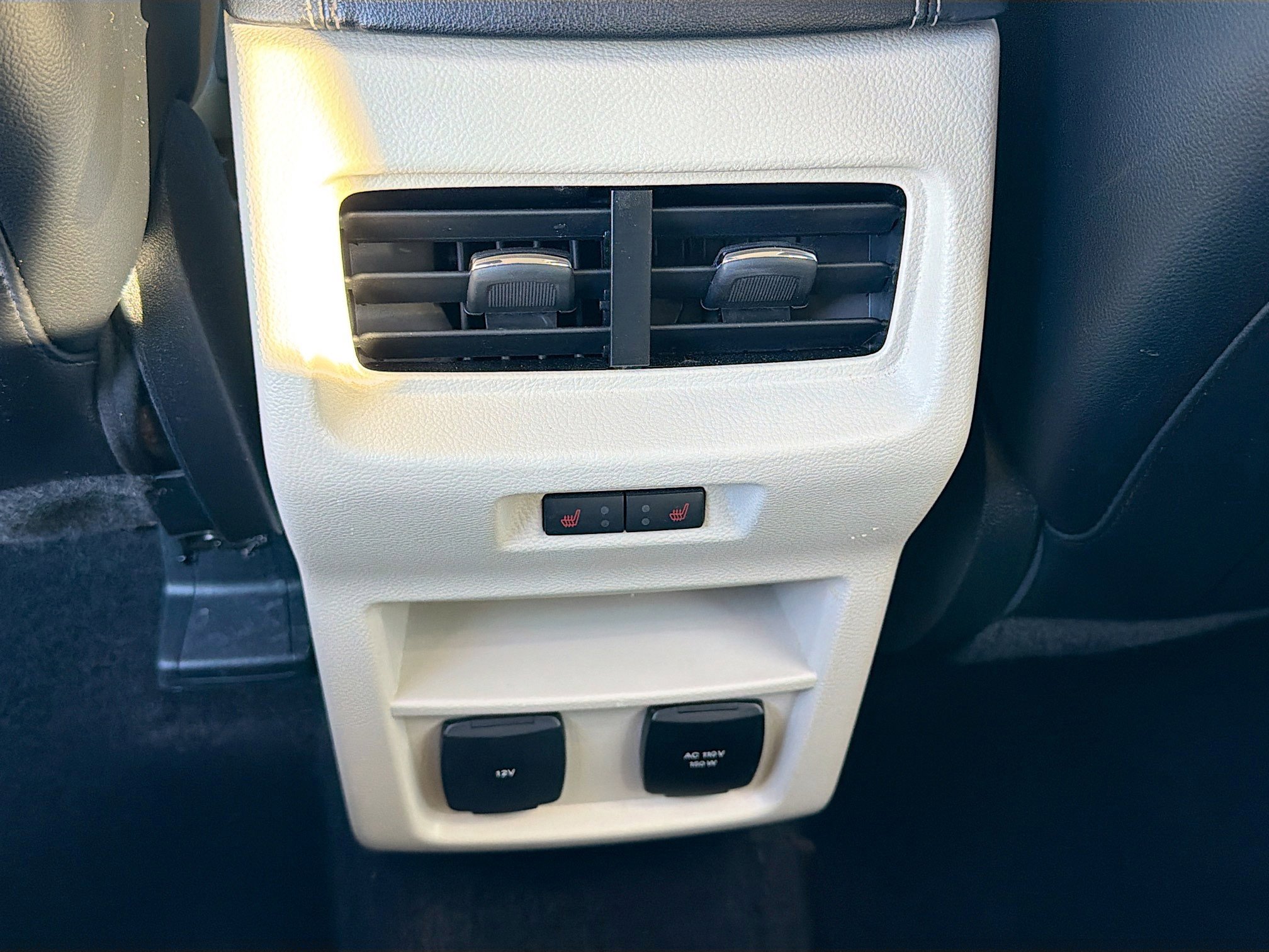 Used 2018 Ford Edge Titanium w/ Equipment Group 301A image 26