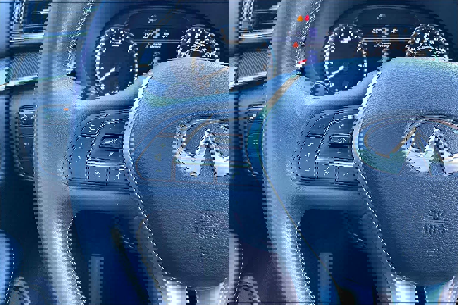 Used 2024 INFINITI QX50 Sport image 23