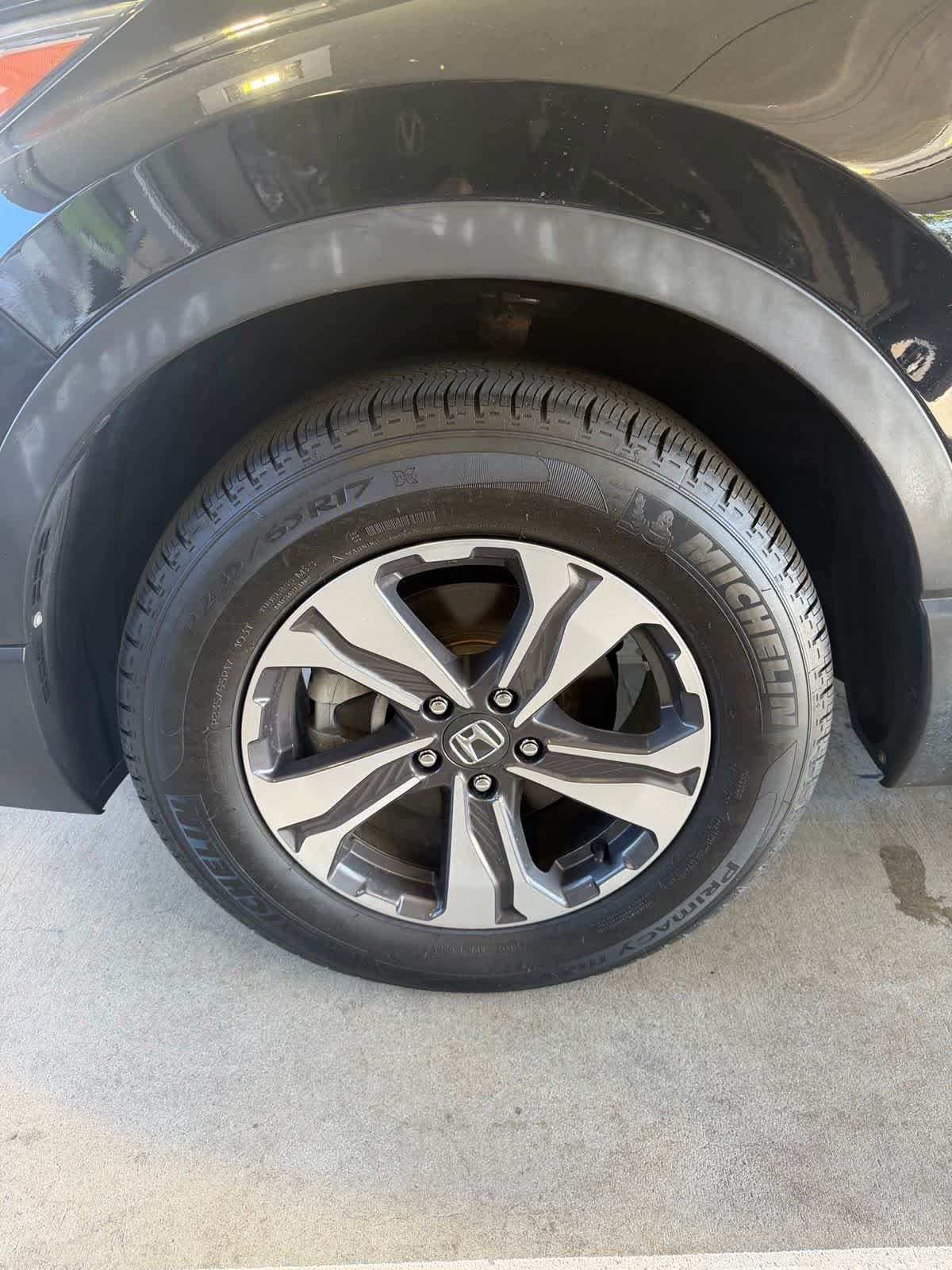 Used 2017 Honda CR-V LX image 3