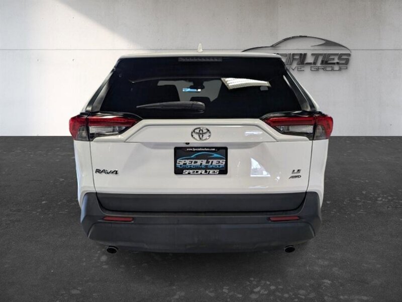 Used 2023 Toyota RAV4 LE AWD/4WD image 9