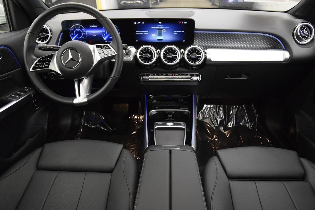 Used 2024 Mercedes-Benz EQB 250+ image 19