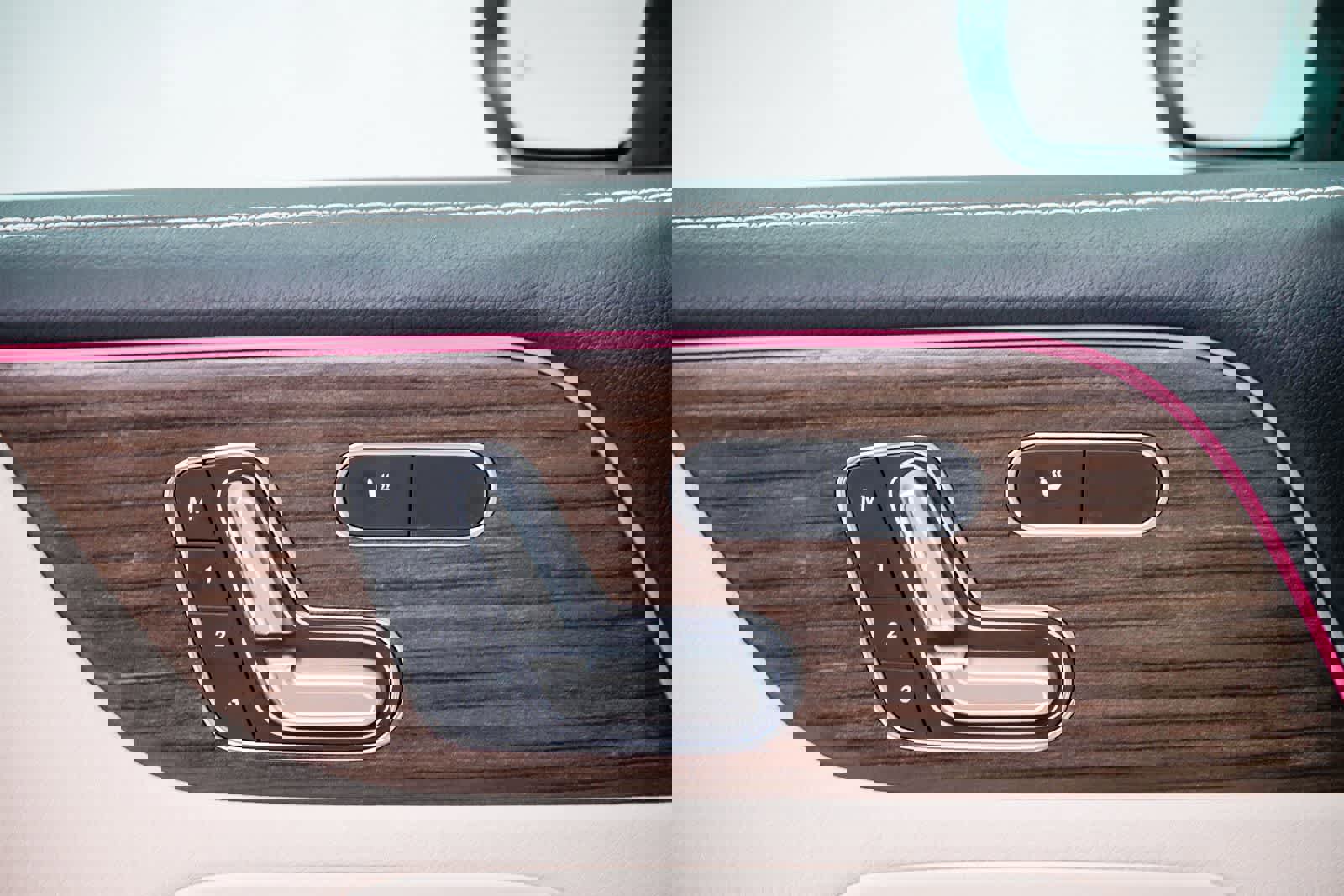 Used 2026 Mercedes-Benz GLB 250 image 20