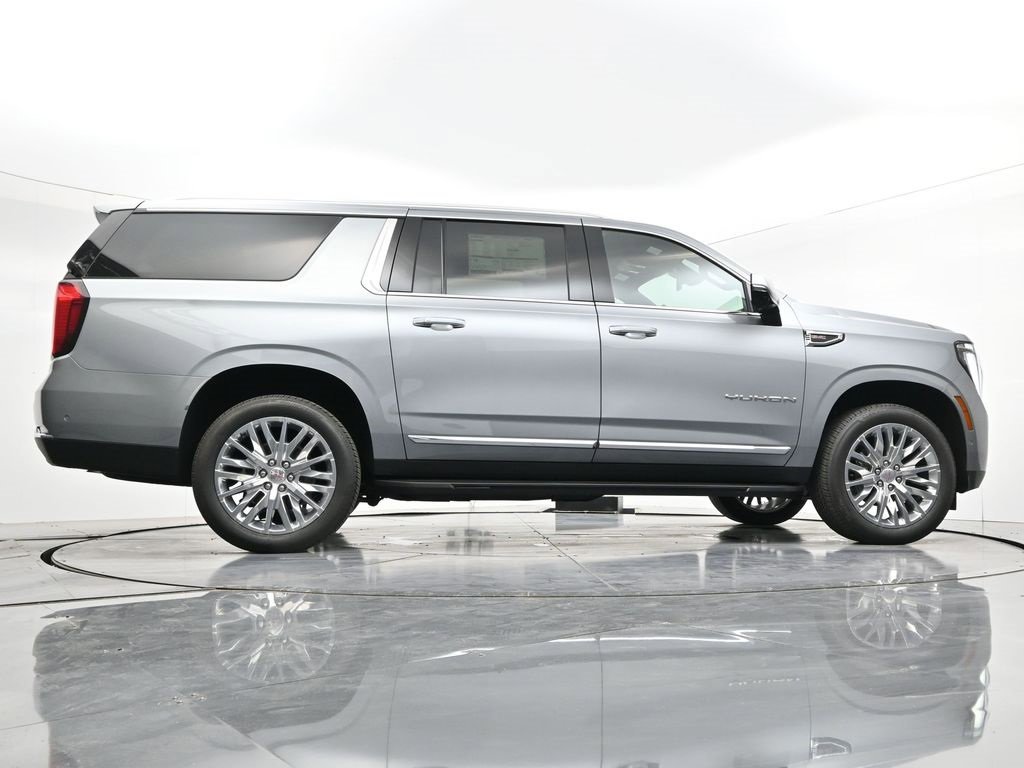 New 2025 GMC Yukon XL Elevation image 24