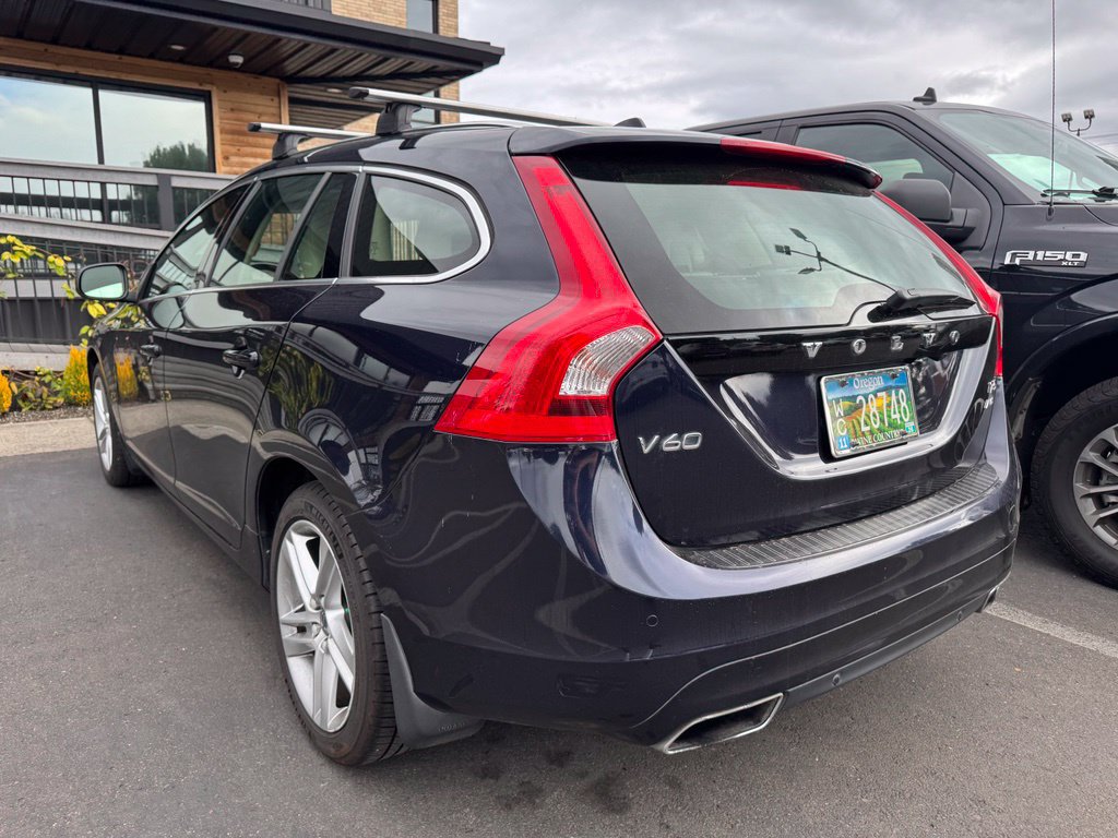 Used 2017 Volvo V60 T5 Platinum AWD/4WD image 4