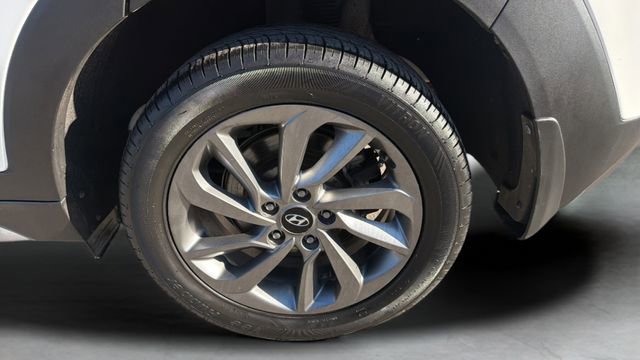 Used 2018 Hyundai Tucson SEL Plus w/ Cargo Package image 29