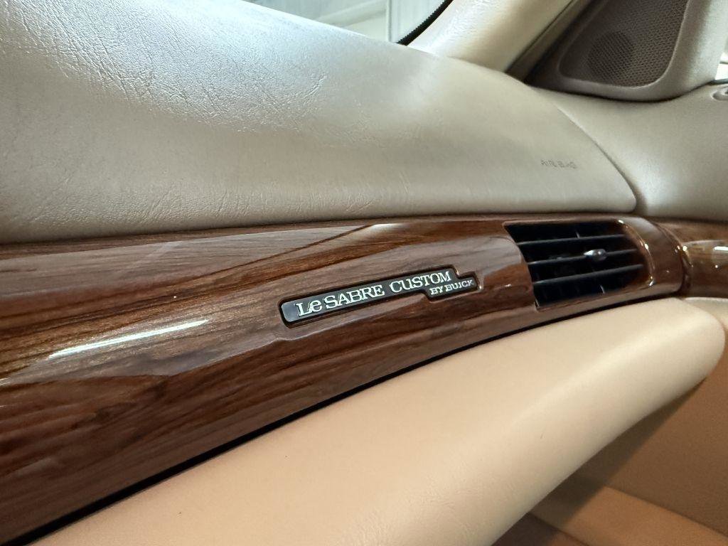 Used 2005 Buick Le Sabre Custom image 36