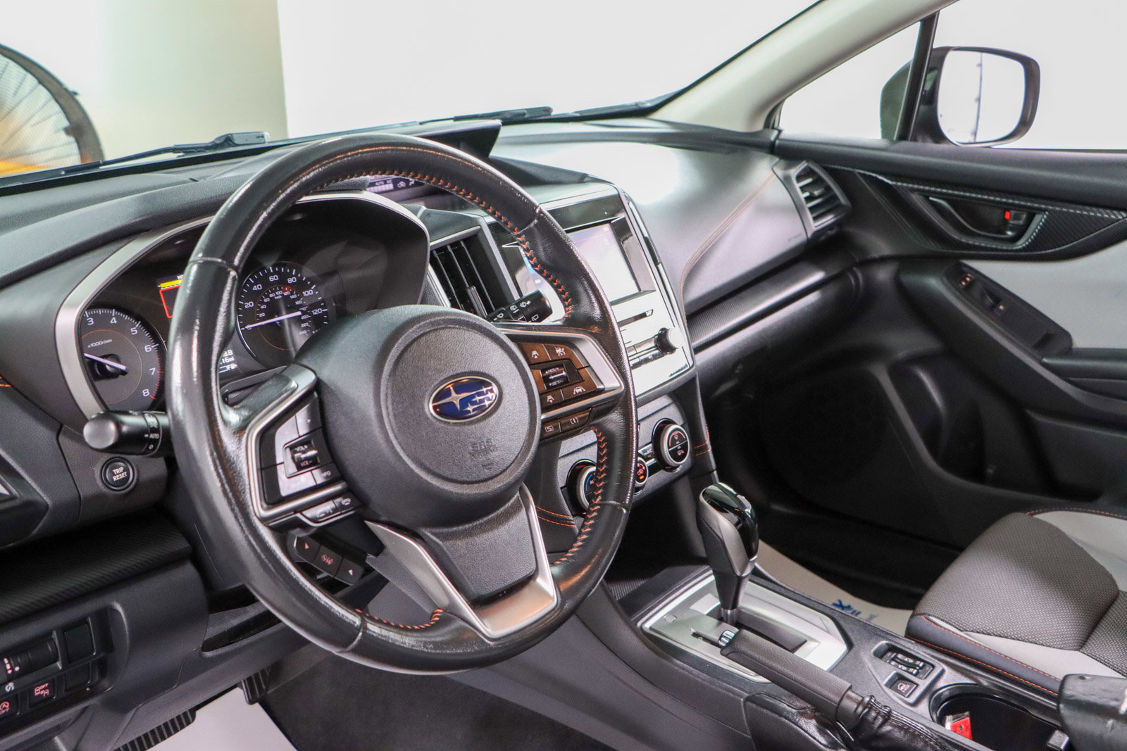 Used 2020 Subaru Crosstrek 2.0i Premium w/ Moonroof Package 2 image 23