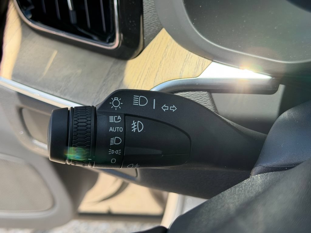 New 2026 Volvo XC60 T8 Plus w/ Protection Package Premier AWD/4WD image 30
